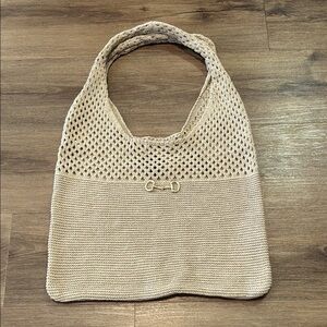 🐴 NWOT Tan Knit Women's Bag with Gold Horse Bit 🐴